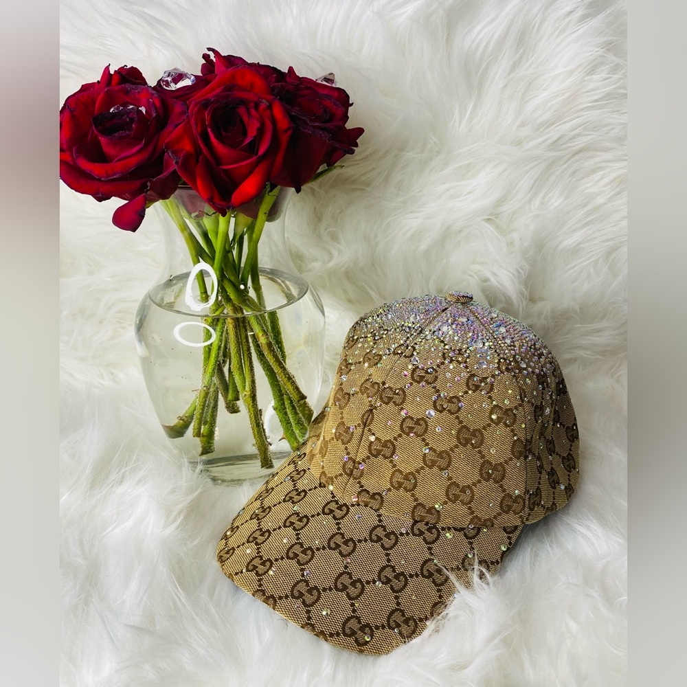 Gucci GG canvas baseball hat with crystals